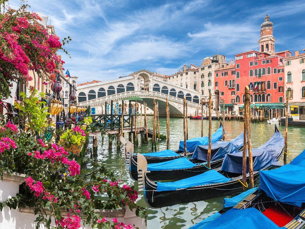 Getaway to Venice and Verona for 2