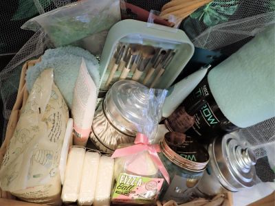 Mani/pedi items