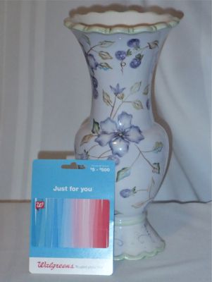 Tracy Potter Vase and Walgreens Gift Card