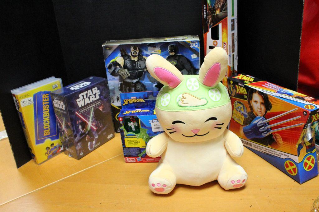 Ultimate Superhero Showdown