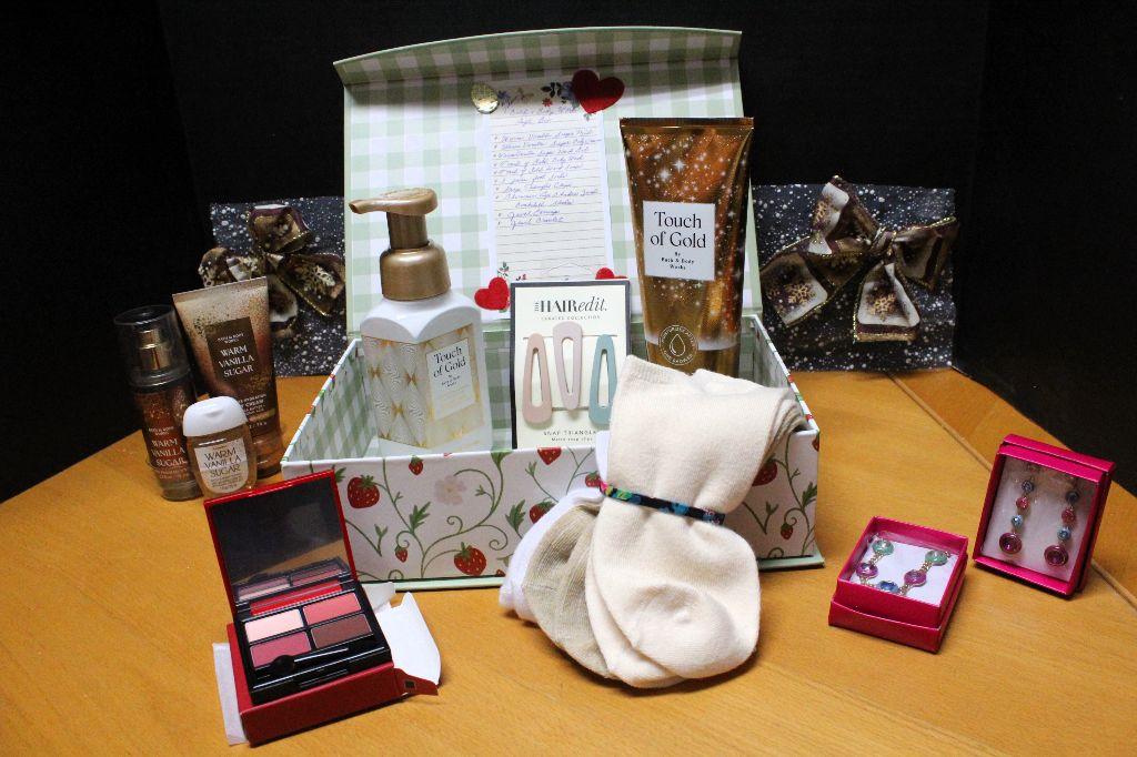 Bath & Body Works Gift Box