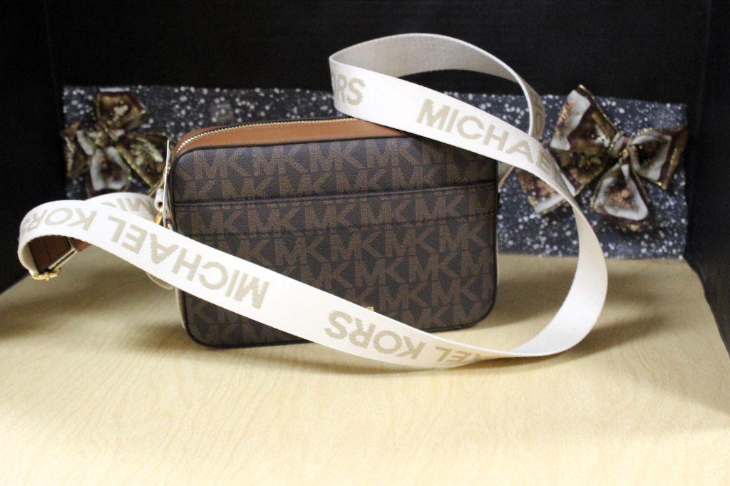 Michael Kors Maeve Crossbody Bag