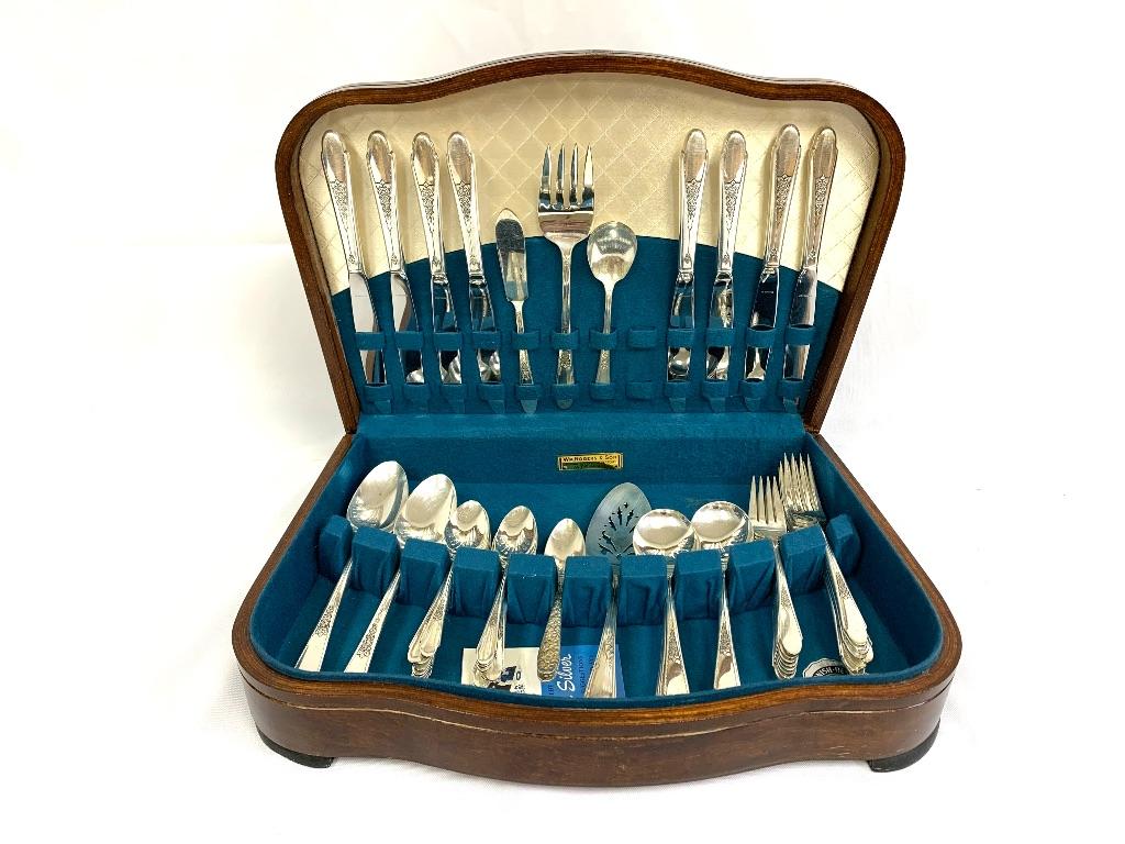 Antique Rogers Silverplate Service for 8 - Gardenia ...