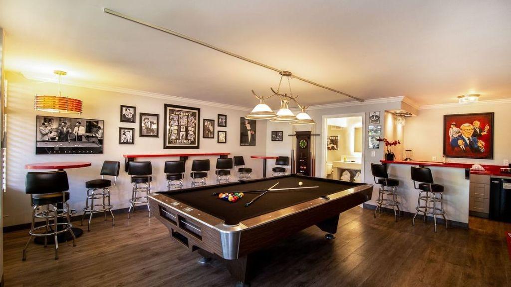 Two-Night Stay in the Hollywood Suite at the Palm Ga...