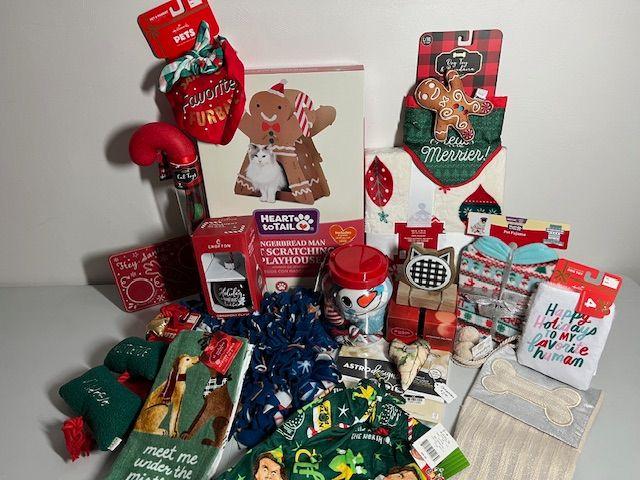 Dogs and Cats Love Santa Too