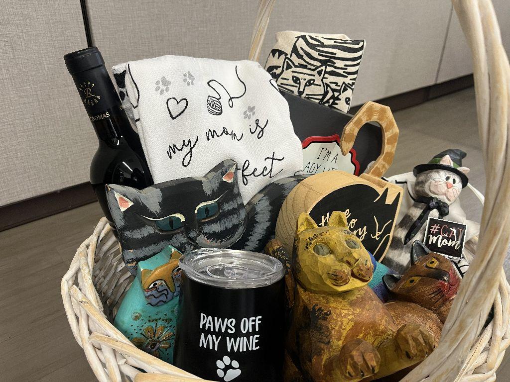 Kitchen Kitty Mom Basket