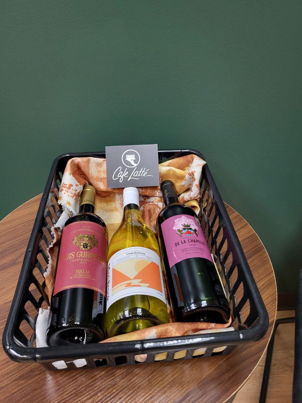 Wine & Dine Gift Basket