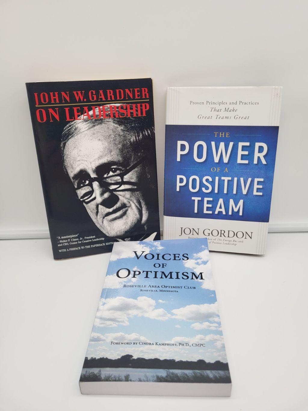 Leadership Book Basket