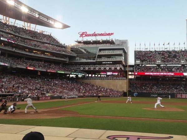 MN Twins Dugout Tickets