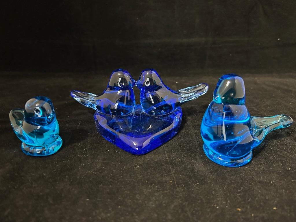 Bluebirds of Happiness - Terra Studios
