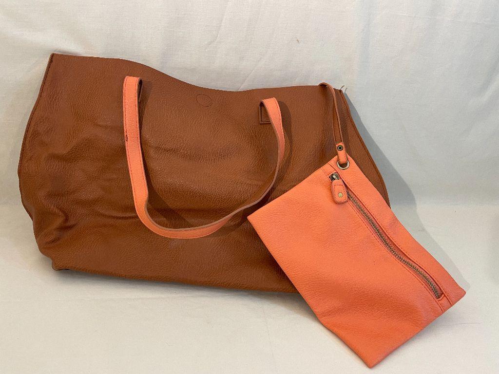 GH Bass and Co Purse and Attached Zippered Pouch