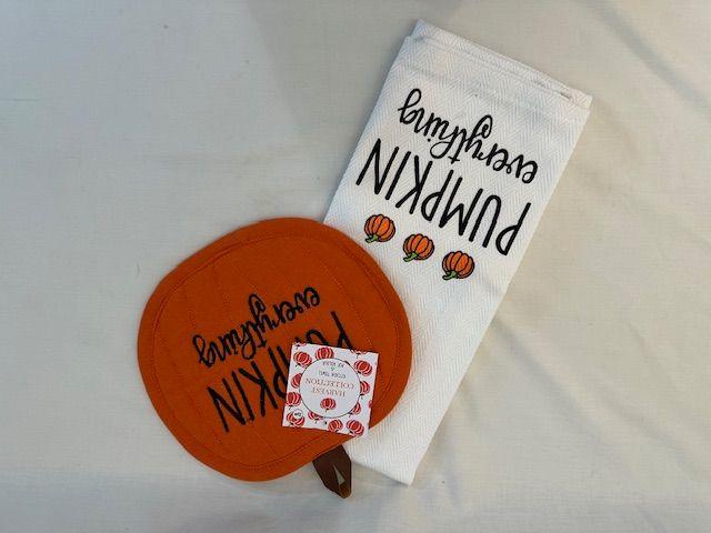 Harvest Collectible Kitchen Towel and Potholder