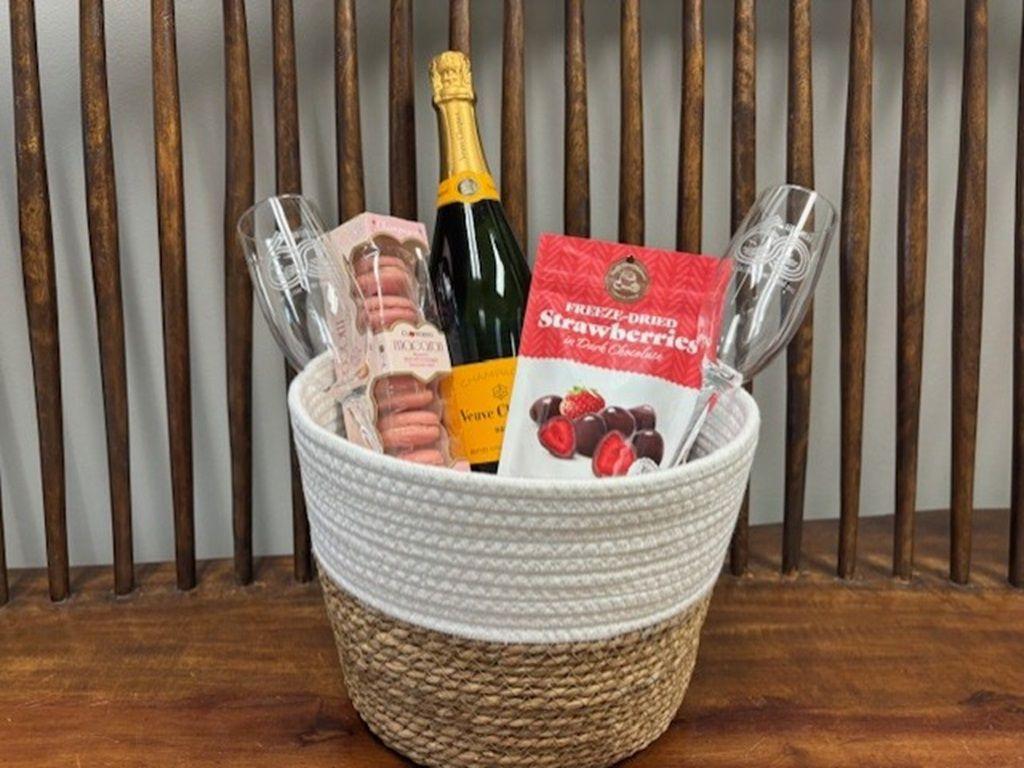 Diamond Celebration: Champagne & Sweet Indulgenc...