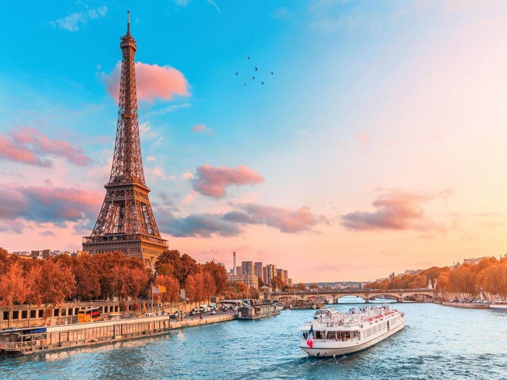 A TALE OF 2 CITIES - LONDON TO PARIS  6 NIGHTS 2 PEO...