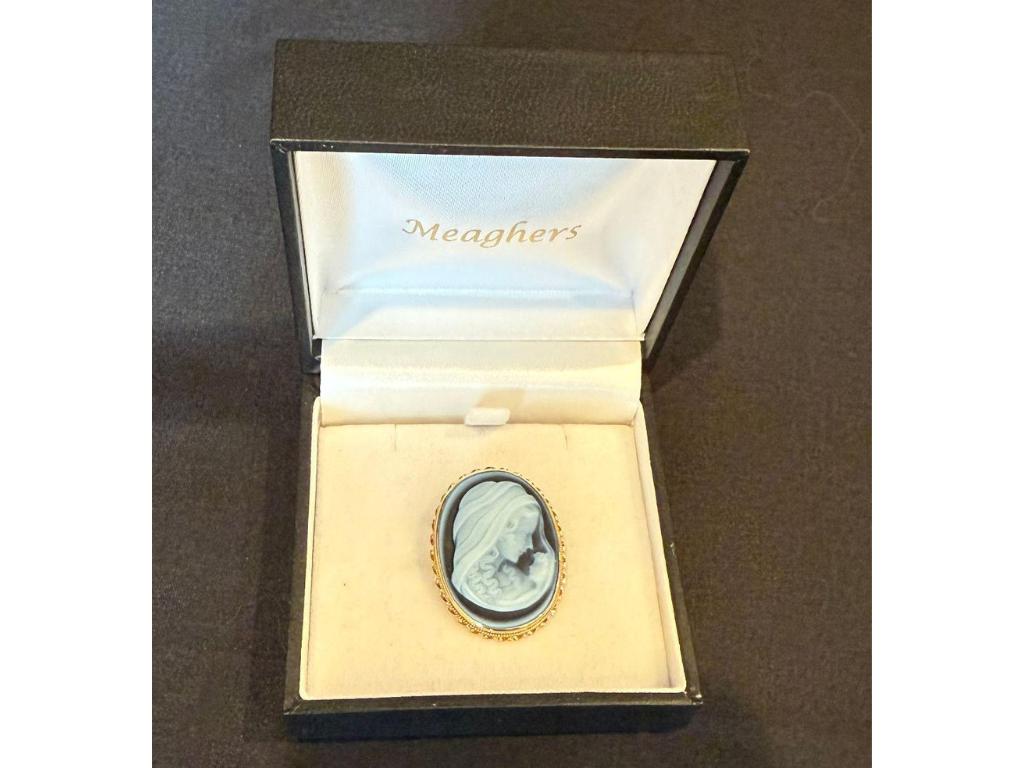 Madonna and Child Cameo