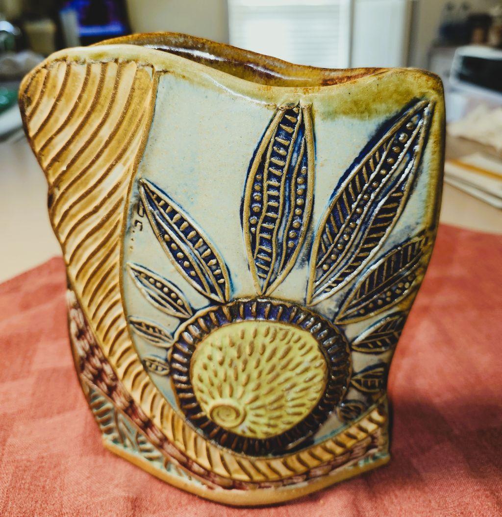 Pottery Vase - donated by Bob Kersh