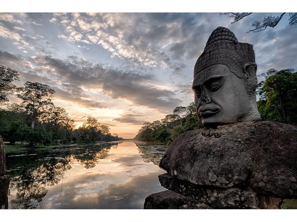 Angkor Thom South Gate - Eisuke Muroga, Friend of Fi...