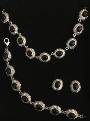 Black and Silver Necklace, Bracelet and Earrings.