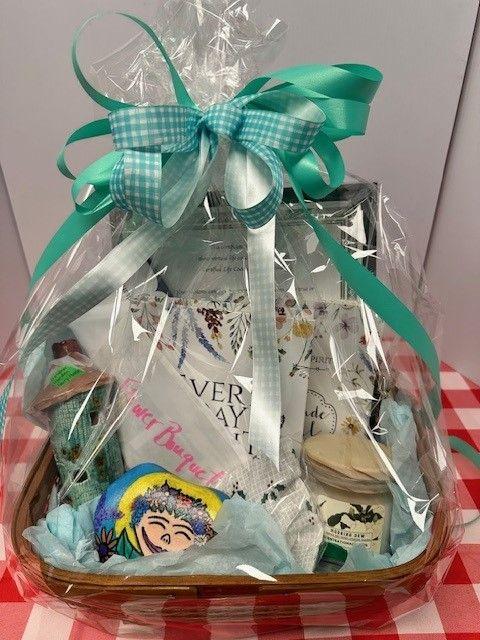 RAFFLE: SPRING RENEWAL BASKET