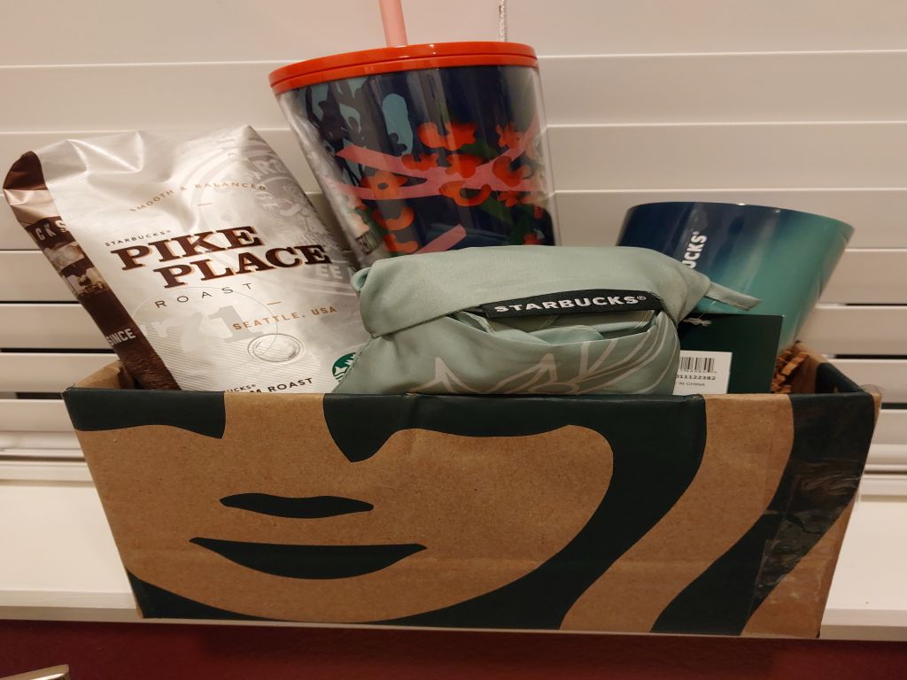 RAFFLE: Starbucks Coffee Gift Bag - Pike Place