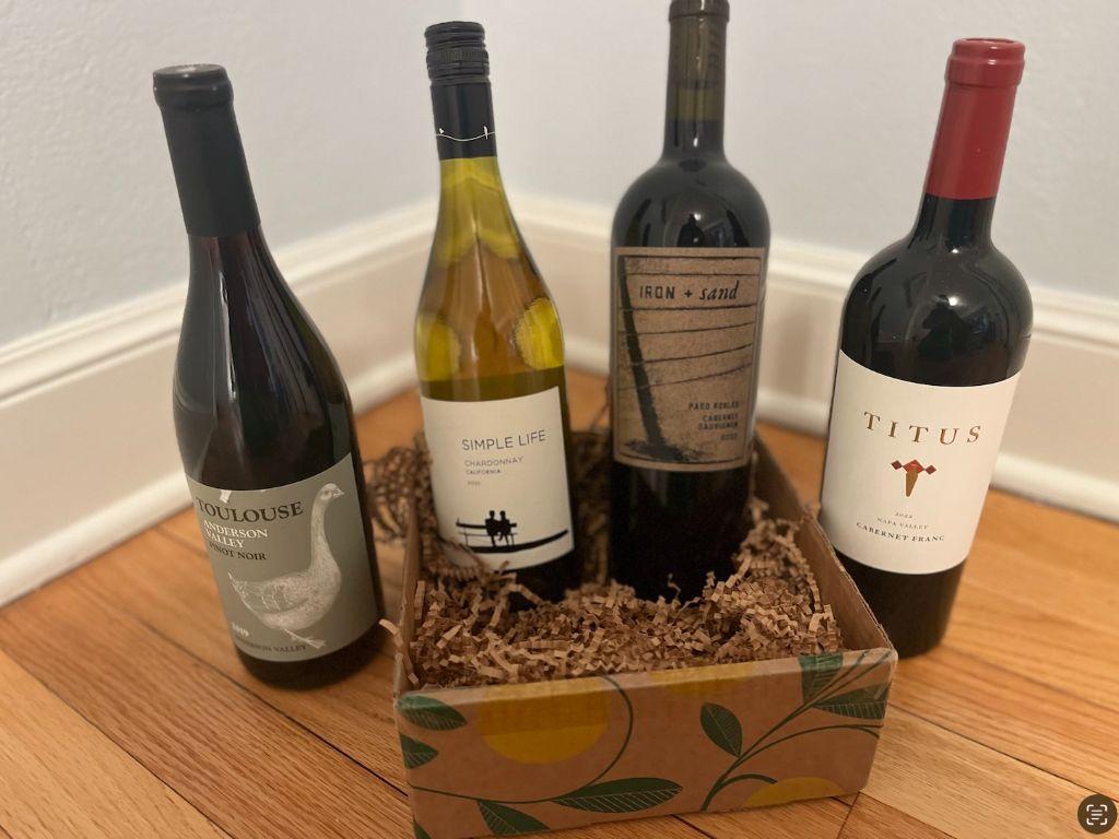 SIP & SAVOR WINE BASKET