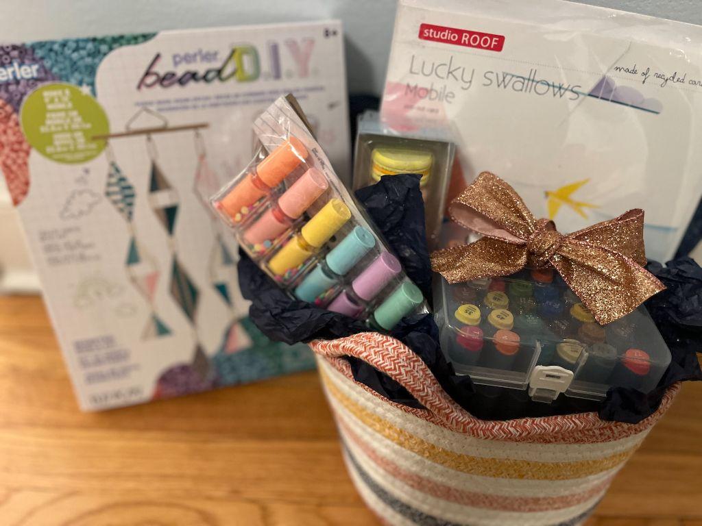 KIDS ART BASKET