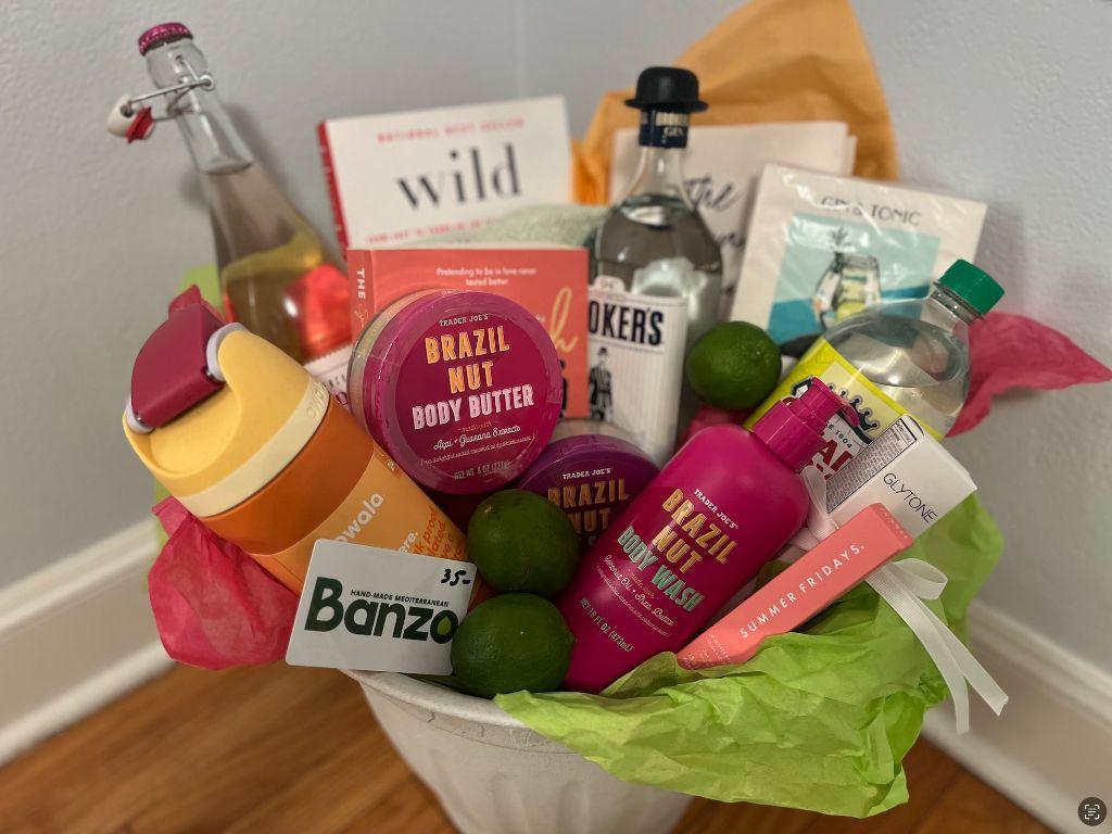 BURROWS PARK BEACH BASKET