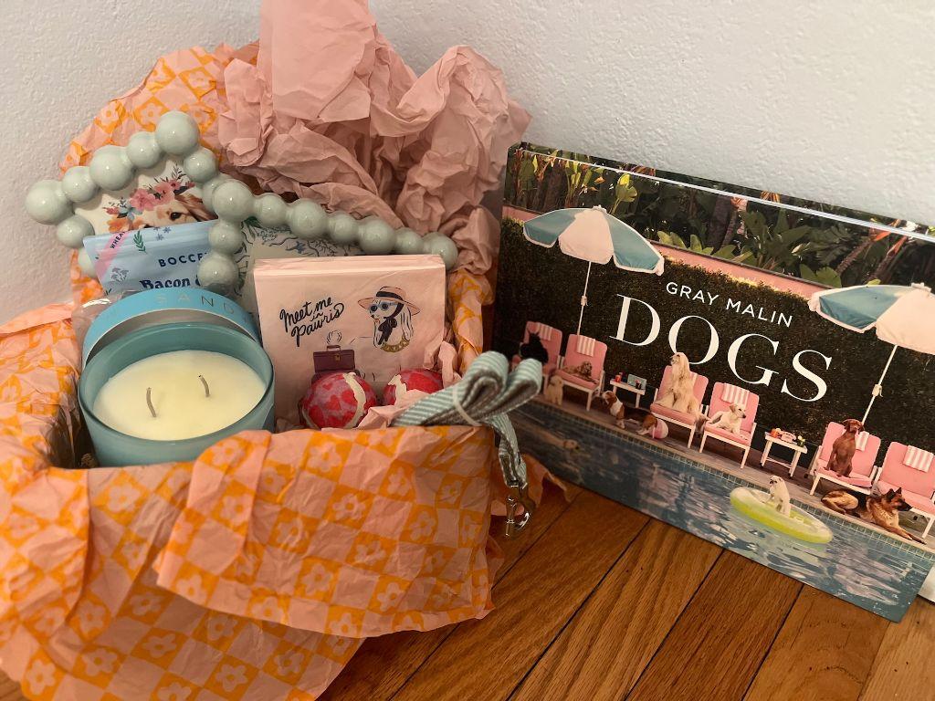 DOG LOVERS BASKET