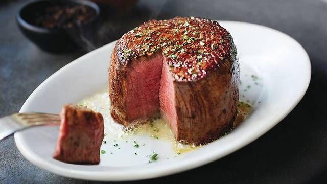 $300 RUTH CHRIS STEAKHOUSE GIFT CERTIFICATE