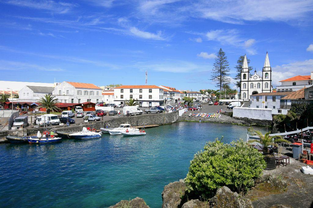 AZORES ISLANDS, PORTUGAL ISLAND GEM OF ADVENTURE AZORES ISLANDS, PORTUGAL