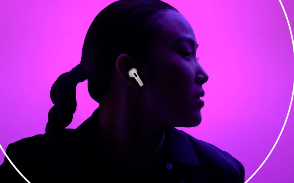 Apple AirPods (3rd Generation) Wireless Ear Buds, Bluetooth Headphones, Personalized Spatial Audio, Sweat and Water Resistant, Lightning Charging Case