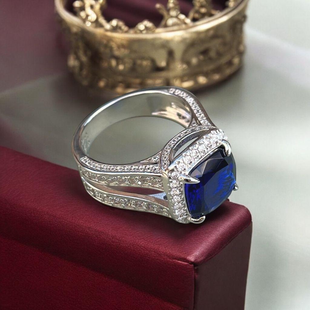 MODERN SAPPHIRE Ring Size 7
