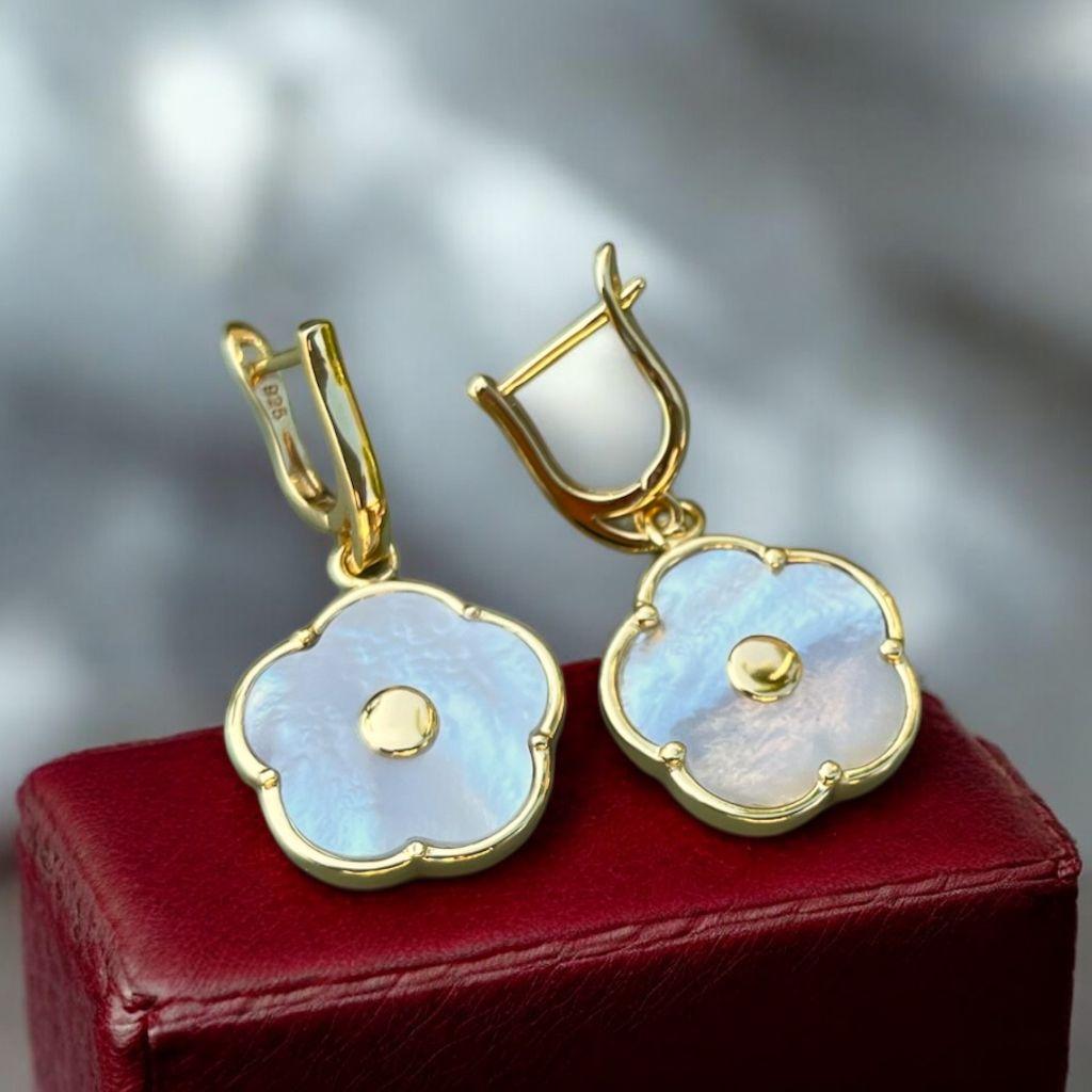 ELEGANT MOTHER-OF-PEARL Earrings