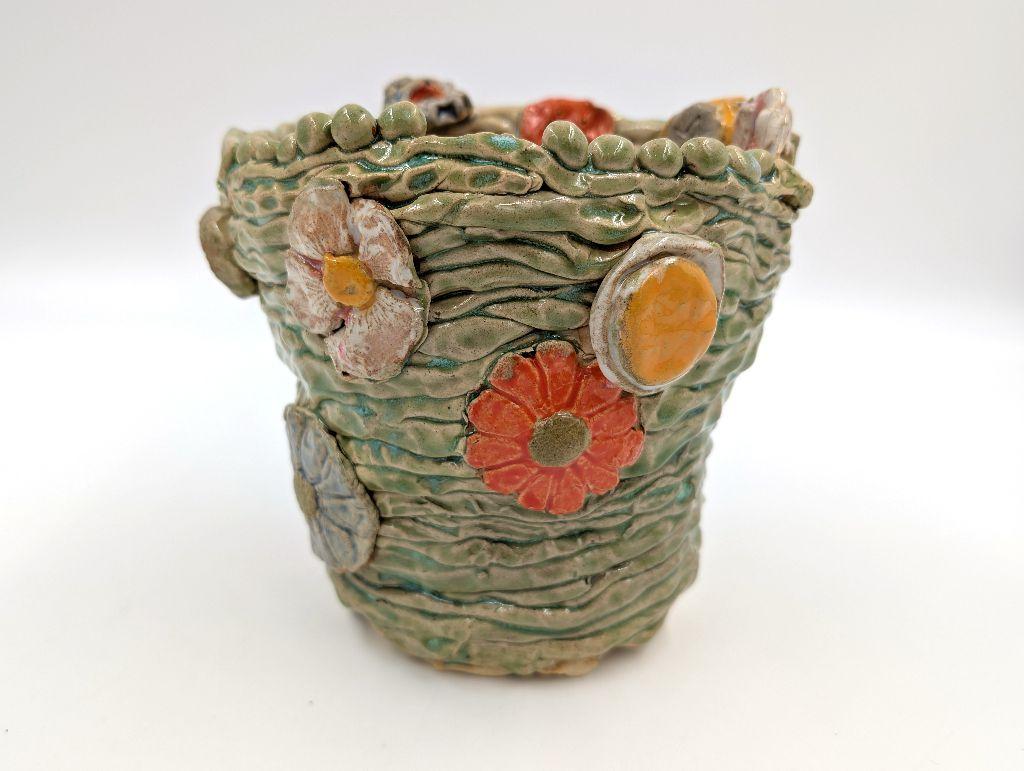 ''Crowd Sourced Coil Pot'' from Hands on ESSA