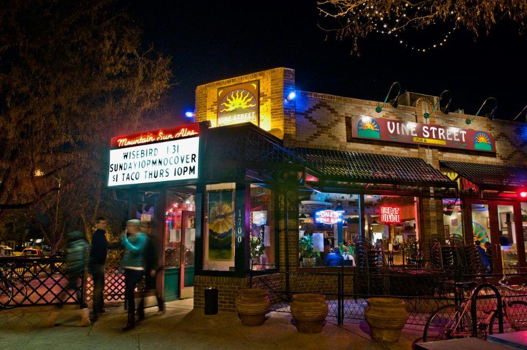 Vine Street Pub Private Brewery Tour + Tasting, Jazz...