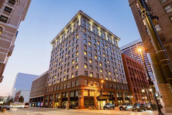 1-Night Stay PLUS $150 Food & Beverage Credit at...