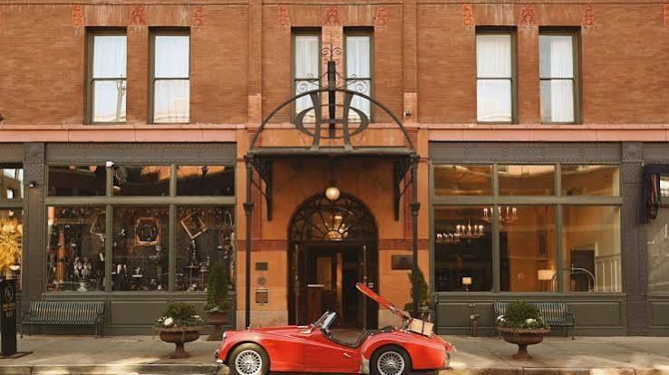 Date-Night Staycation at the Oxford Hotel + Dining a...