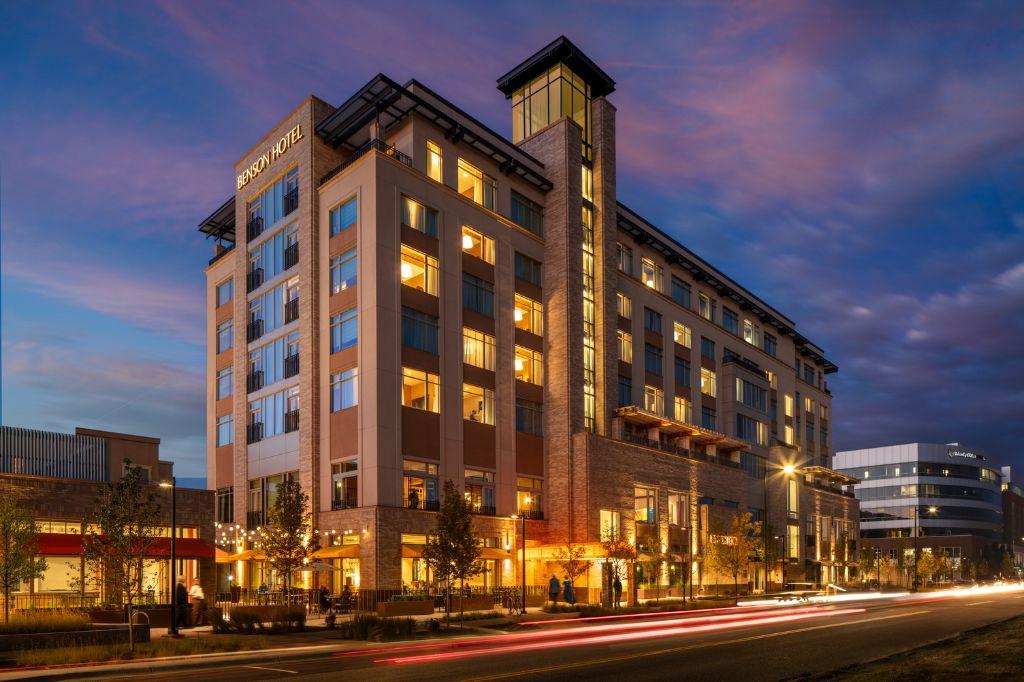 Staycation at the Benson Hotel & Faculty Club (2...