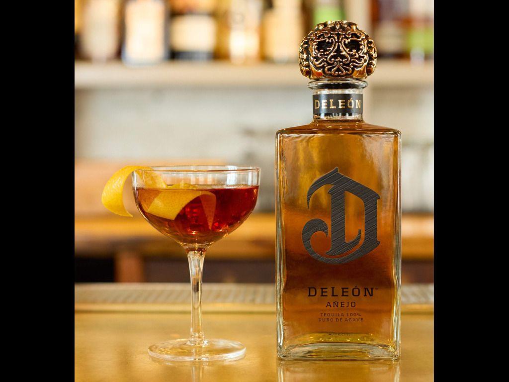Lola's Liqour Deleon Tequila Gift Basket