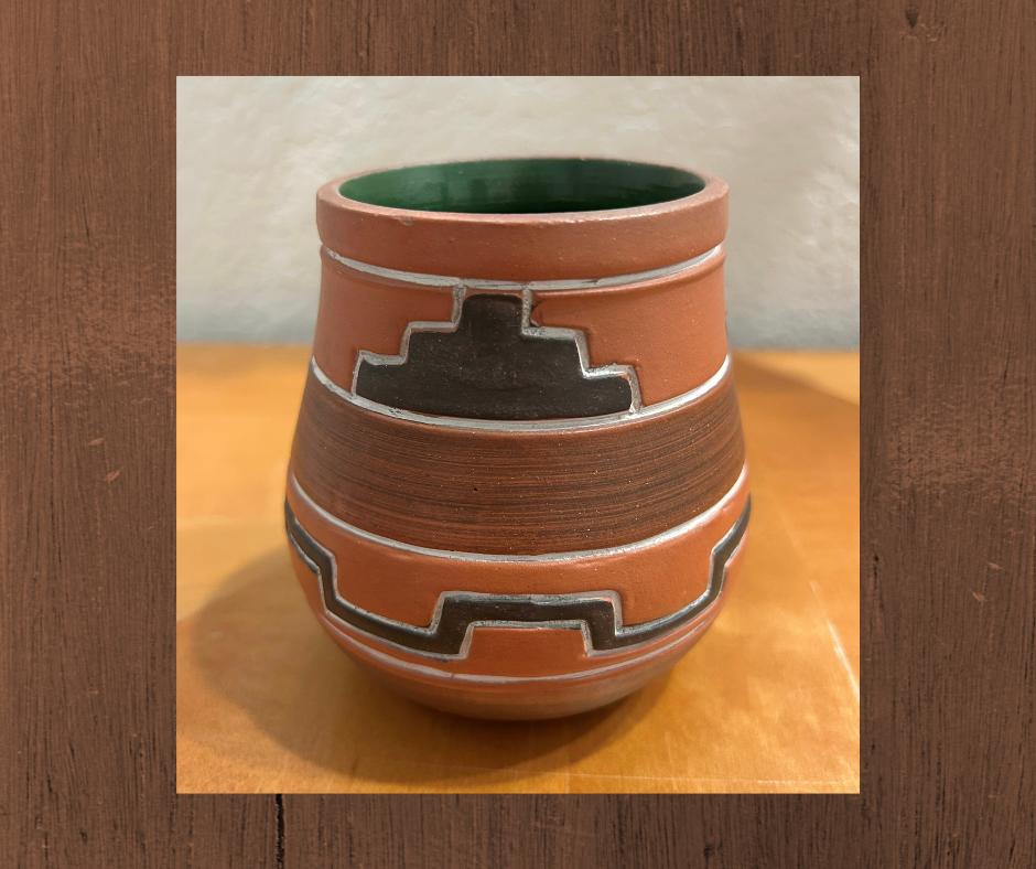 Vintage Folk art pot signed by Leopoldo de Mexico