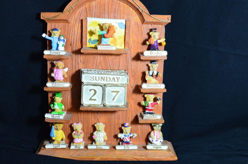 Seasonal Wall Calendar
