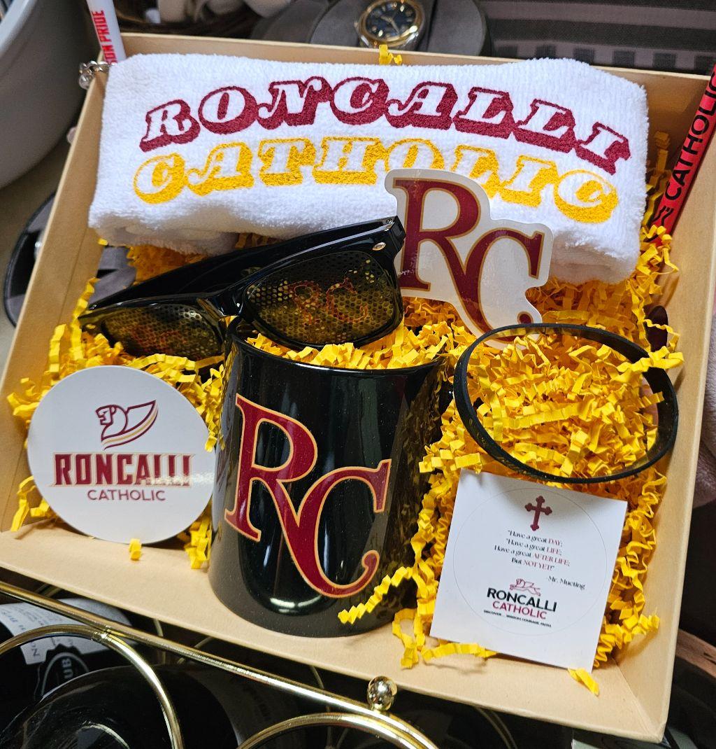 Crimson Pride Basket