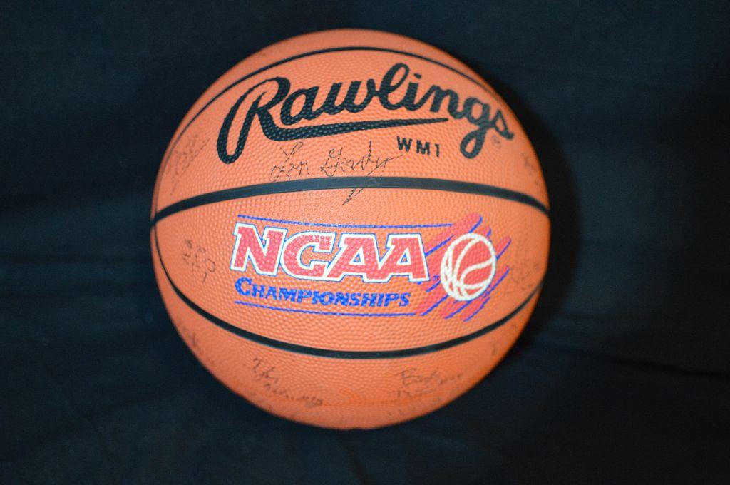 Vintage 2001-2002 Autographed Creighton Basketball