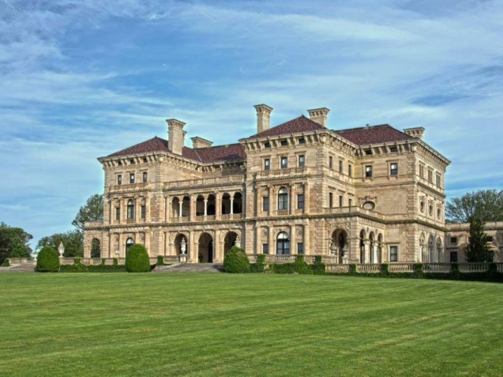 Four Passes Visit a Newport Mansion