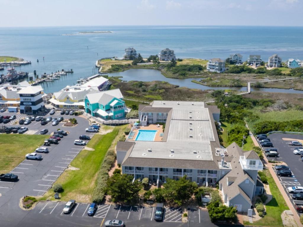 One Week Stay (off season) at Sunset Surf Condo at T...