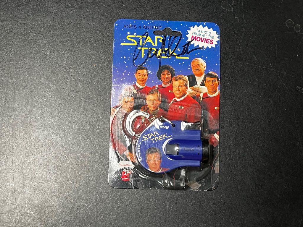 1993 Star Trek Key Chain Click Viewer autographed by...