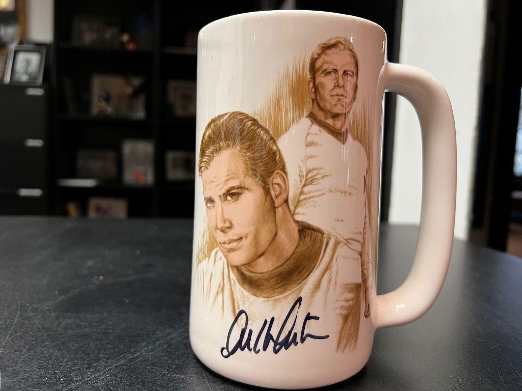 1986 Ernst Ceramic Stein Captin James T. Kirk - auto...