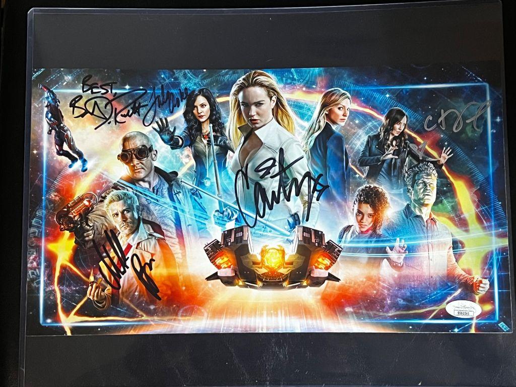Legends of Tomorrow 8 x 14 signed cast print