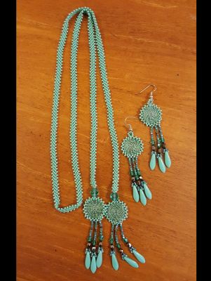 Beaded Lariat Necklace and matching earrings