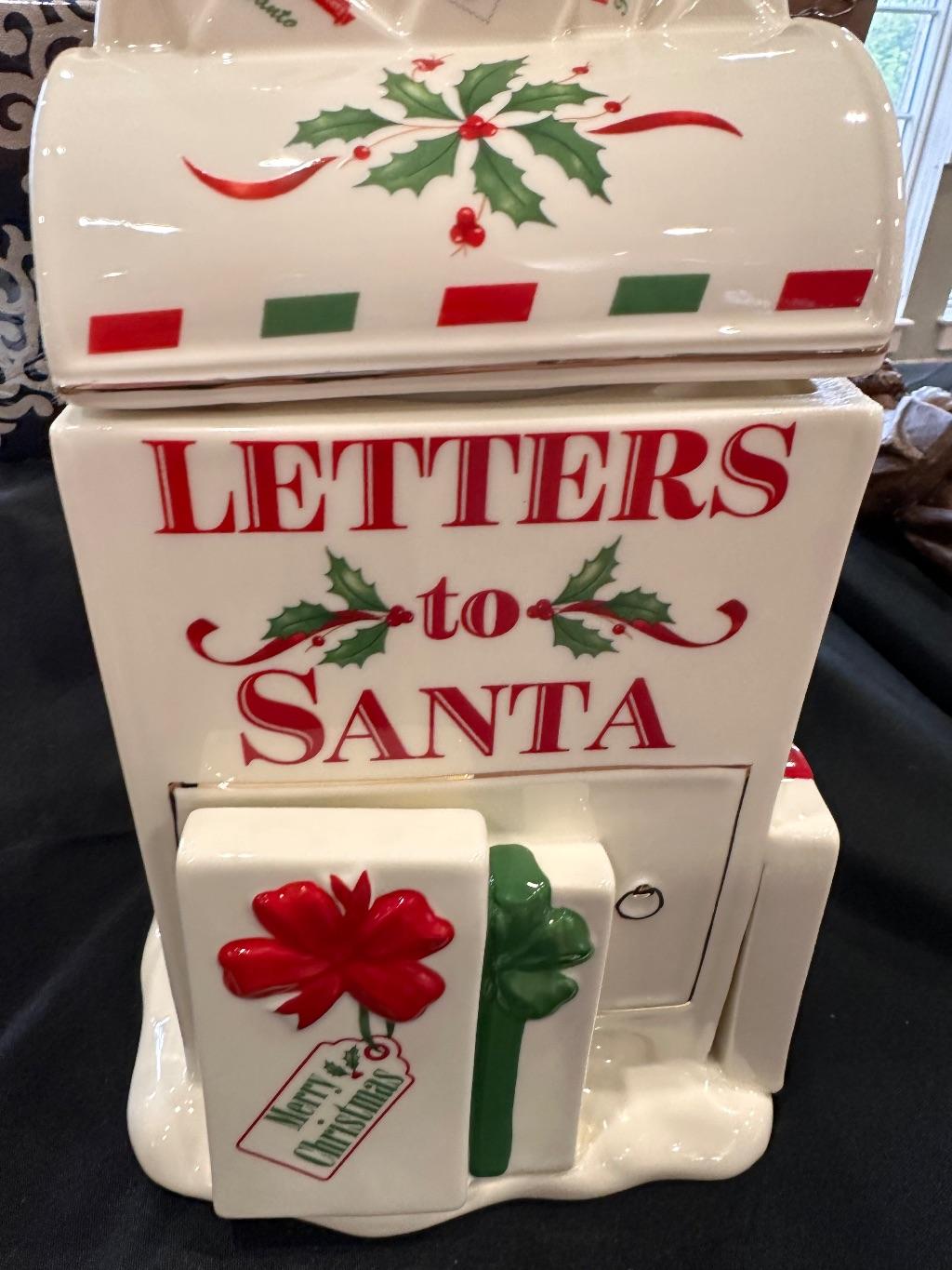 Lennox Letters to Santa Display